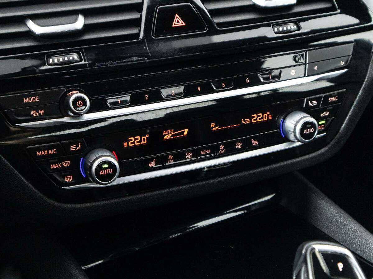 БМВ 5 серии б/у, 2017, Автоматическая. Фото: #16