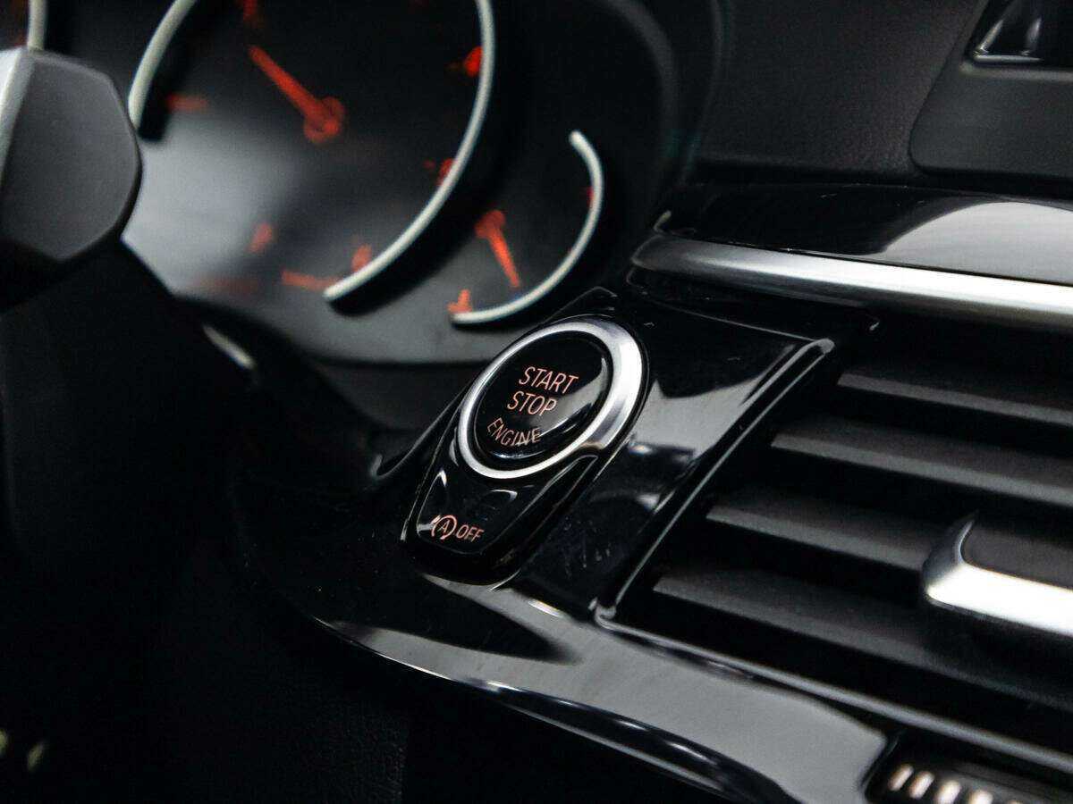 БМВ 5 серии б/у, 2017, Автоматическая. Фото: #17