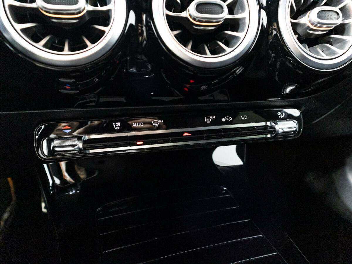 Mercedes-Benz CLA б/у, 2019, Роботизированная. Фото: #15