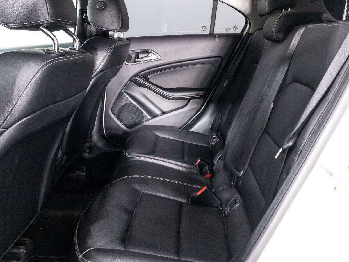 Mercedes-Benz A-Класс б/у, 2016, Роботизированная. Фото: #9