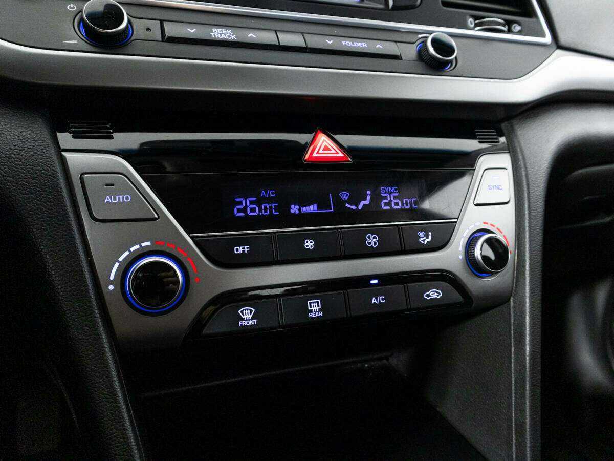 Hyundai Elantra б/у, 2018, Автоматическая. Фото: #14