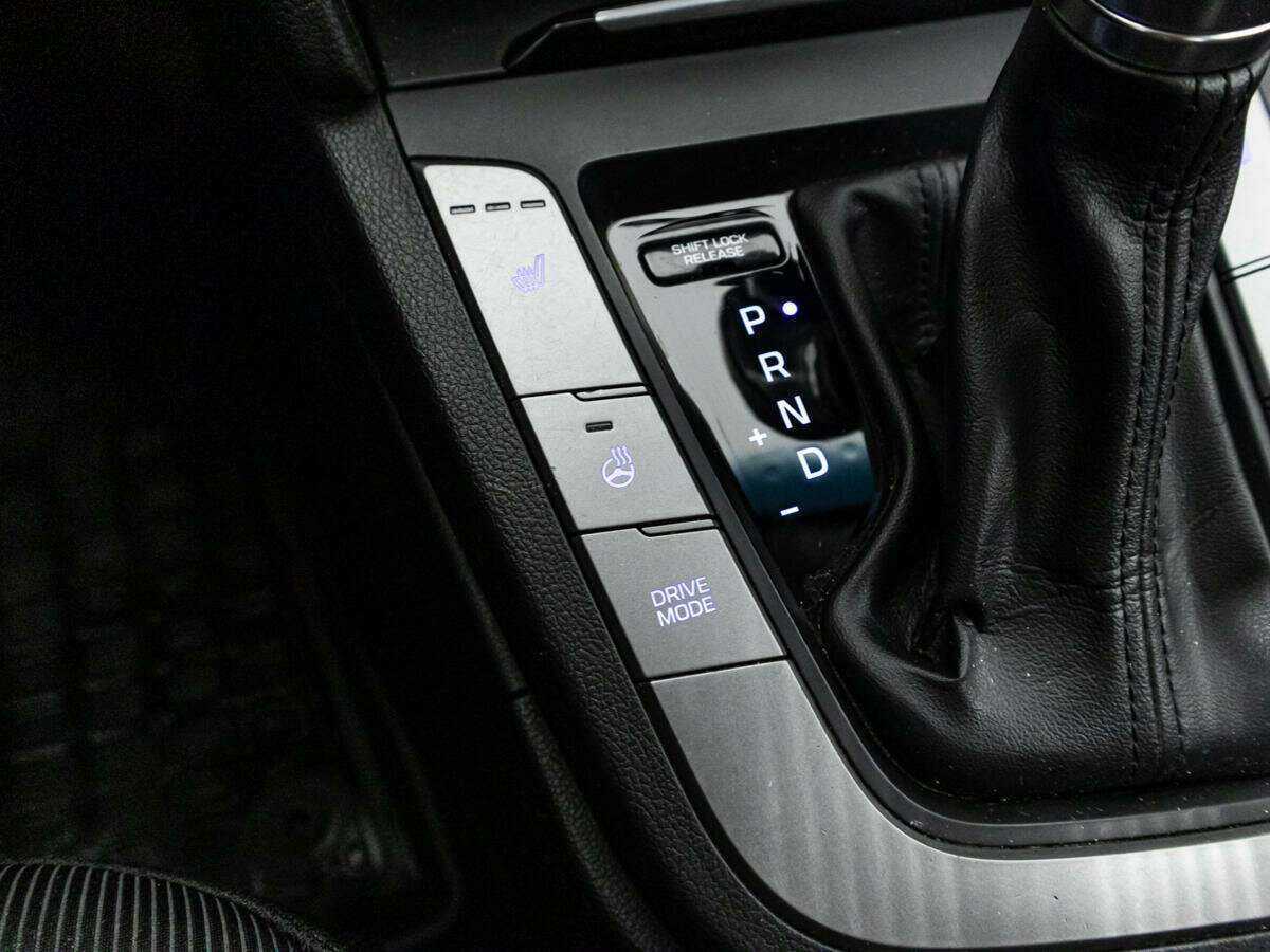 Hyundai Elantra б/у, 2018, Автоматическая. Фото: #15