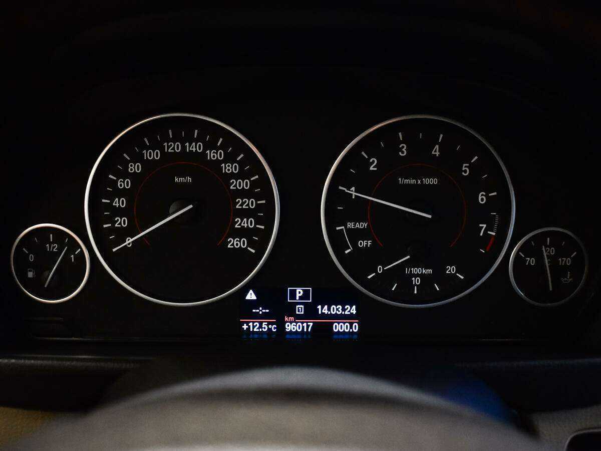 БМВ 3 серии б/у, 2016, Автоматическая. Фото: #6