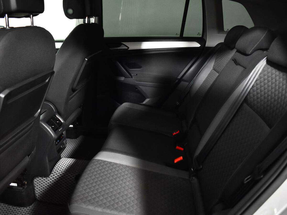 Volkswagen Tiguan б/у, 2017, Роботизированная. Фото: #9