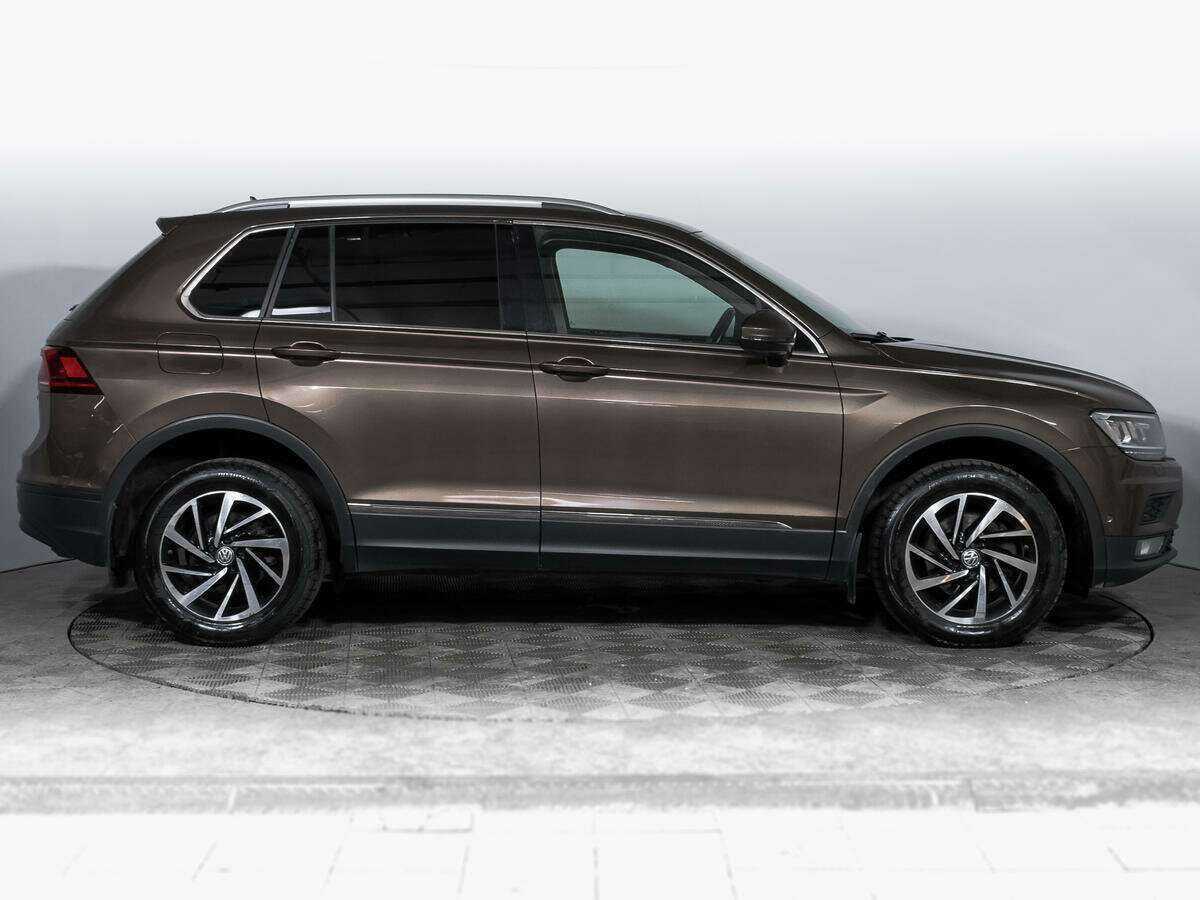 Volkswagen Tiguan б/у, 2018, Роботизированная. Фото: #3