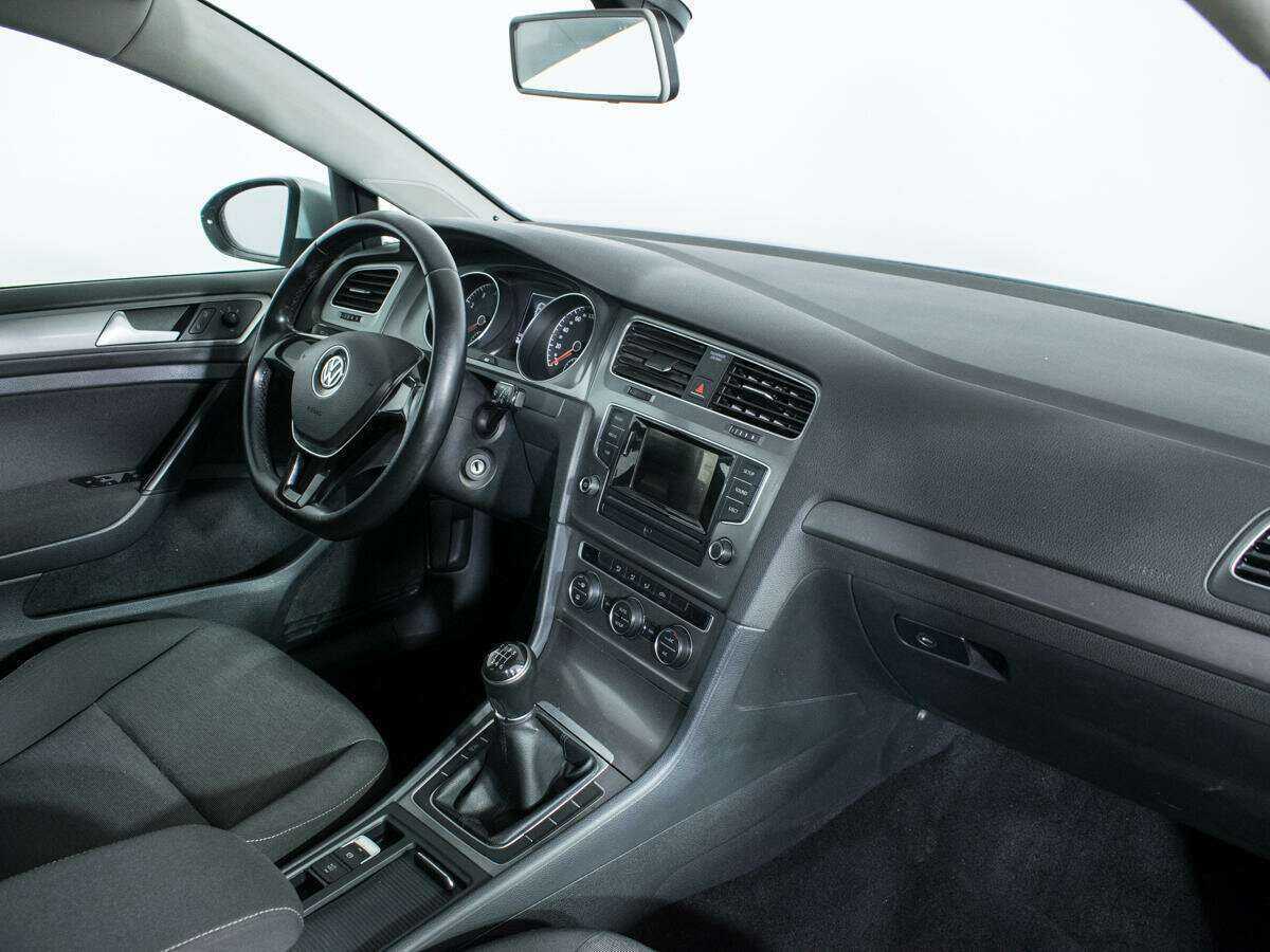 Volkswagen Golf б/у, 2013, Механическая. Фото: #8
