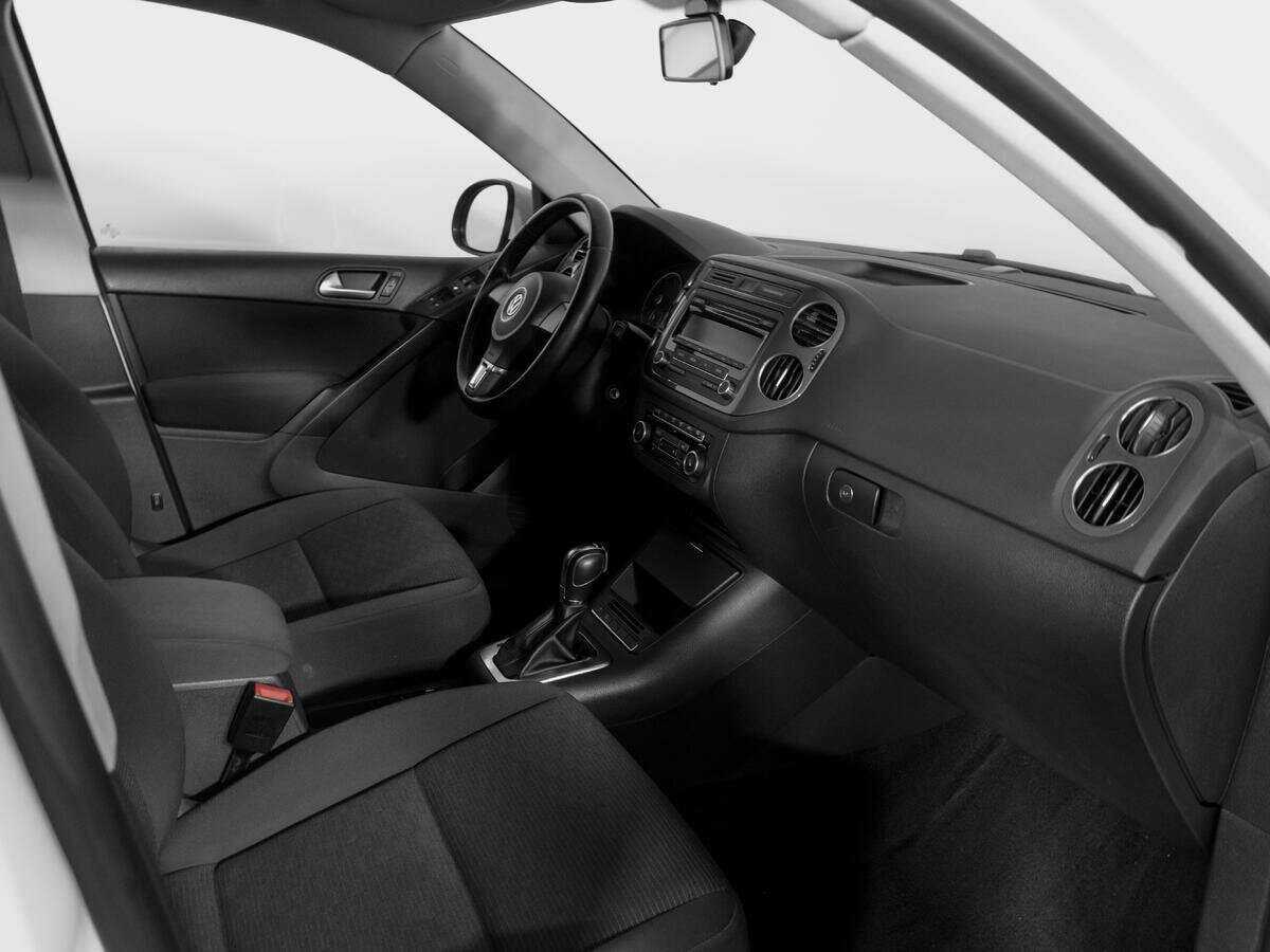 Volkswagen Tiguan б/у, 2012, Роботизированная. Фото: #8