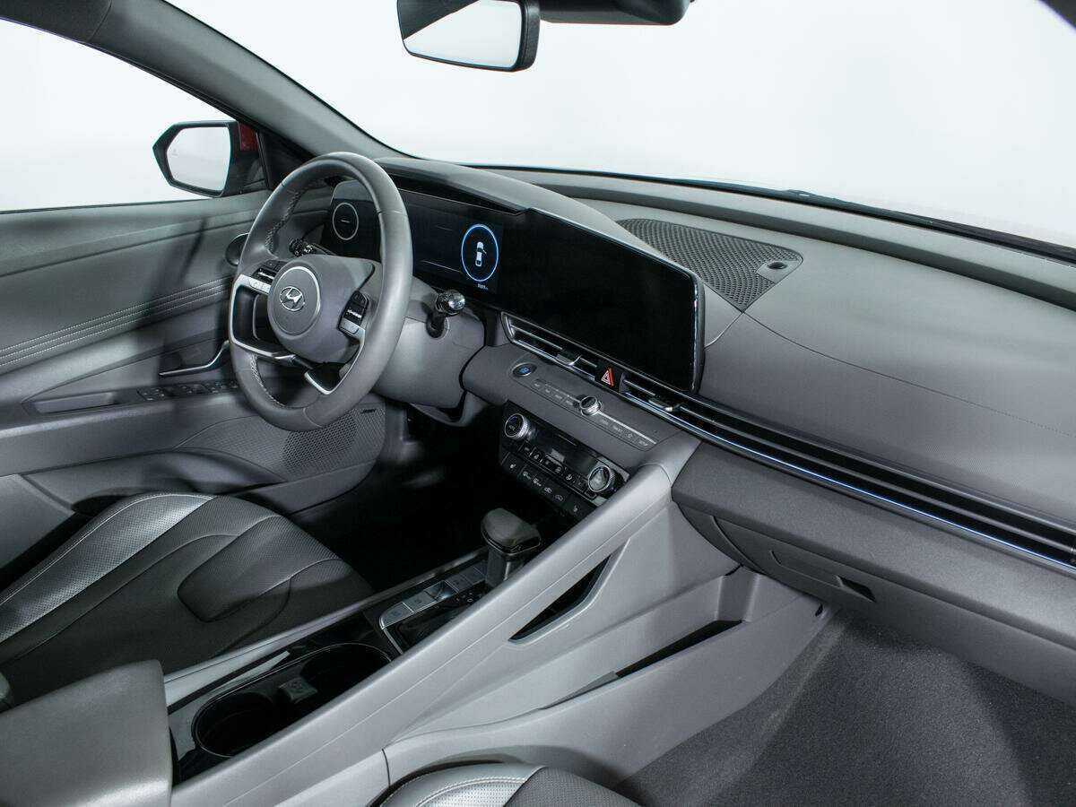 Hyundai Elantra б/у, 2021, Автоматическая. Фото: #8