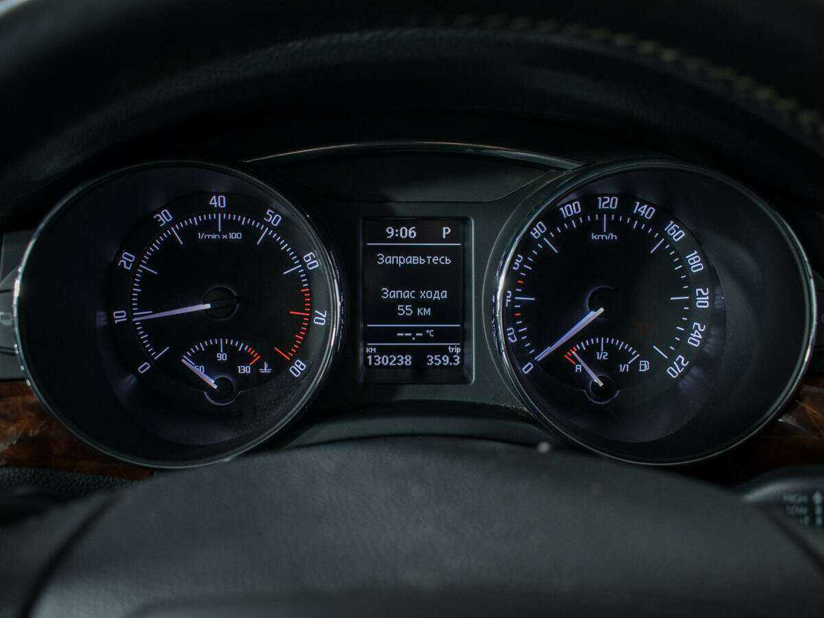 Skoda Superb б/у, 2013, Роботизированная. Фото: #10