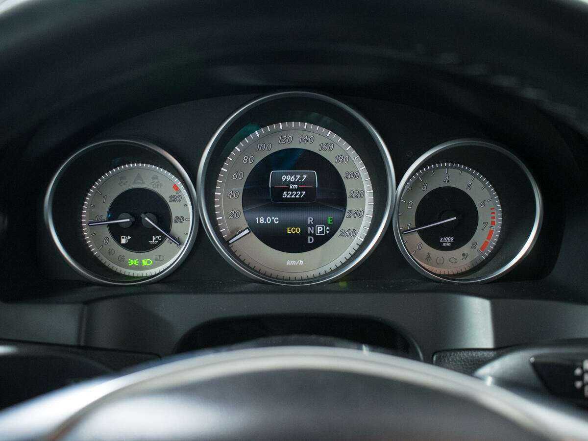 Мерседес-Бенц Е-Класс б/у, 2014, Автоматическая. Фото: #10