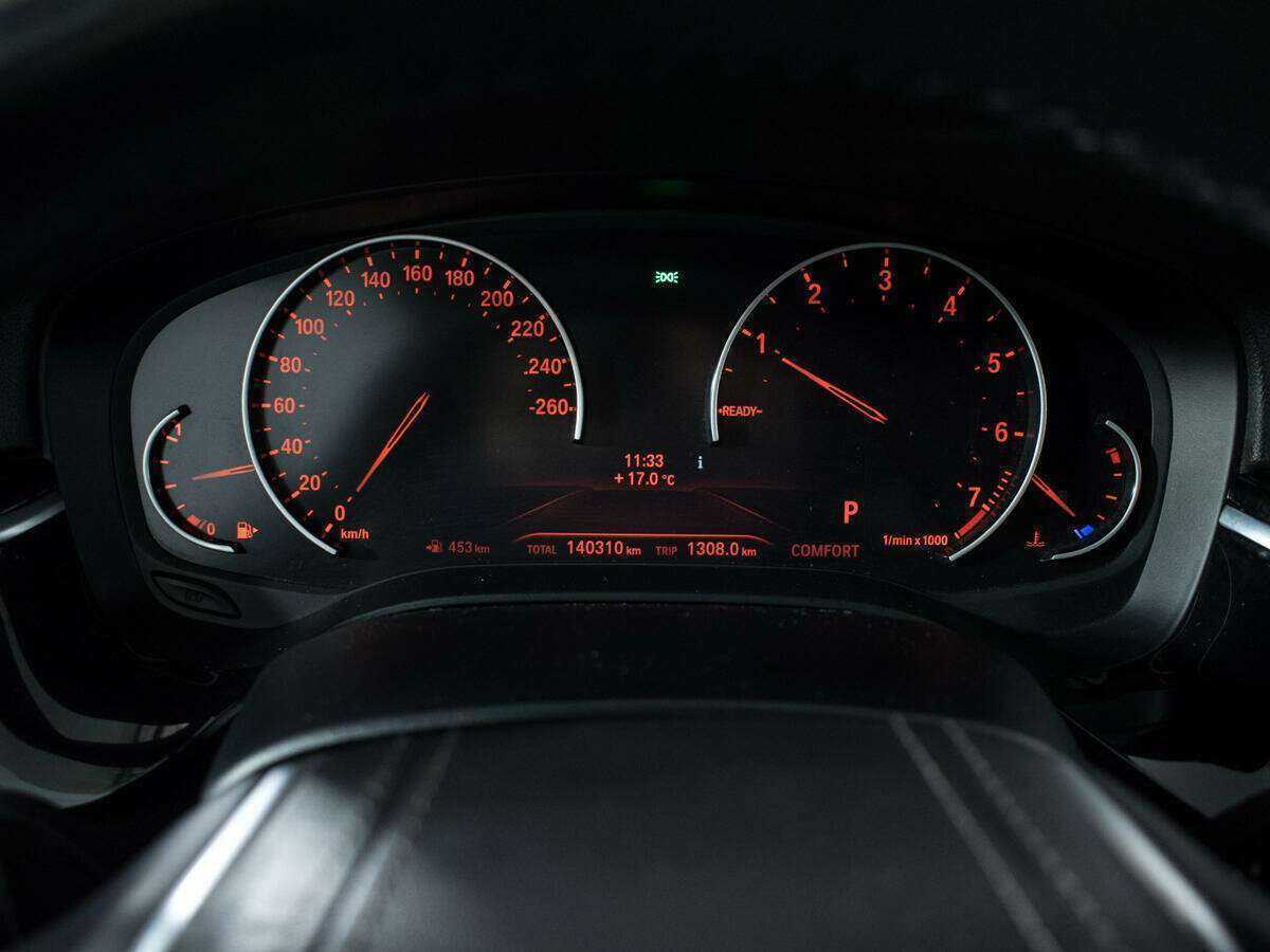 БМВ 5 серии б/у, 2018, Автоматическая. Фото: #10