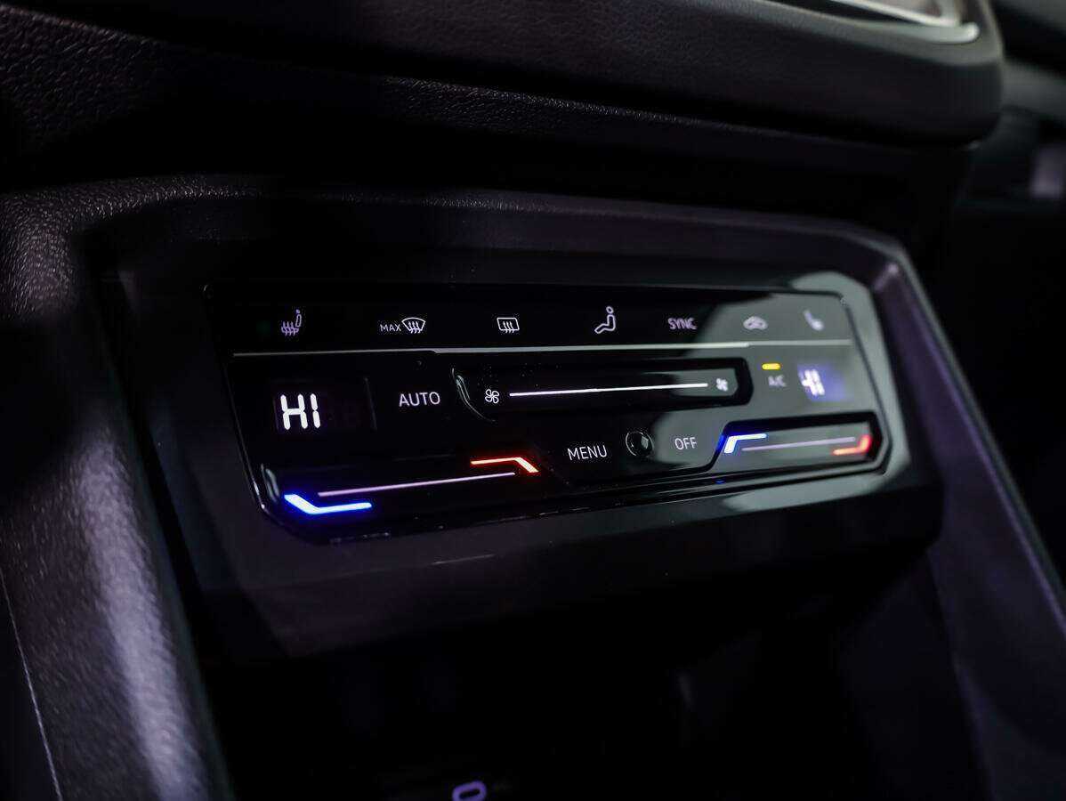 Volkswagen Tiguan б/у, 2020, Роботизированная. Фото: #13