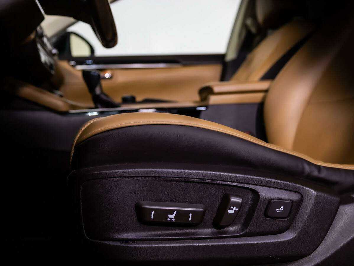 Лексус ЕС б/у, 2016, Автоматическая. Фото: #16