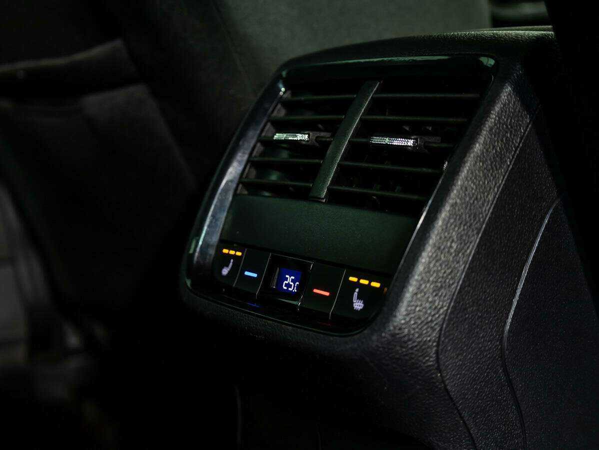 Шкода Октавия б/у, 2020, Роботизированная. Фото: #14