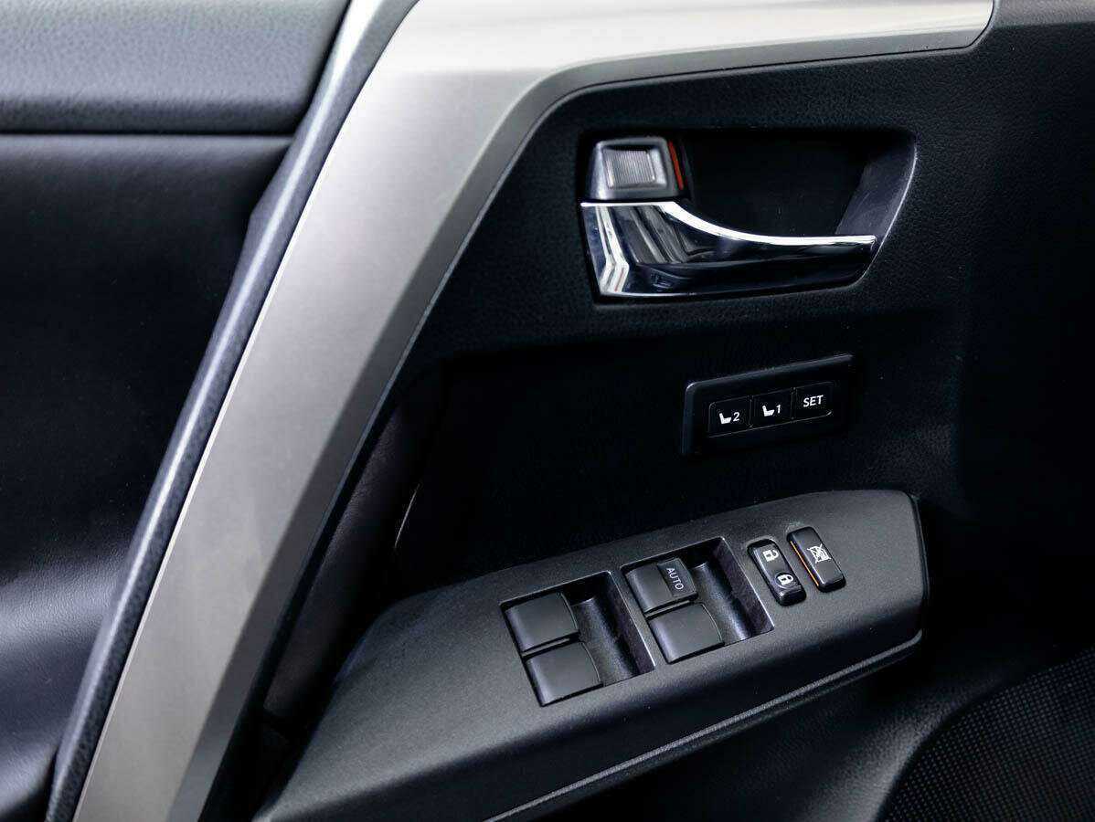 Тойота Рав4 б/у, 2018, Вариатор. Фото: #17