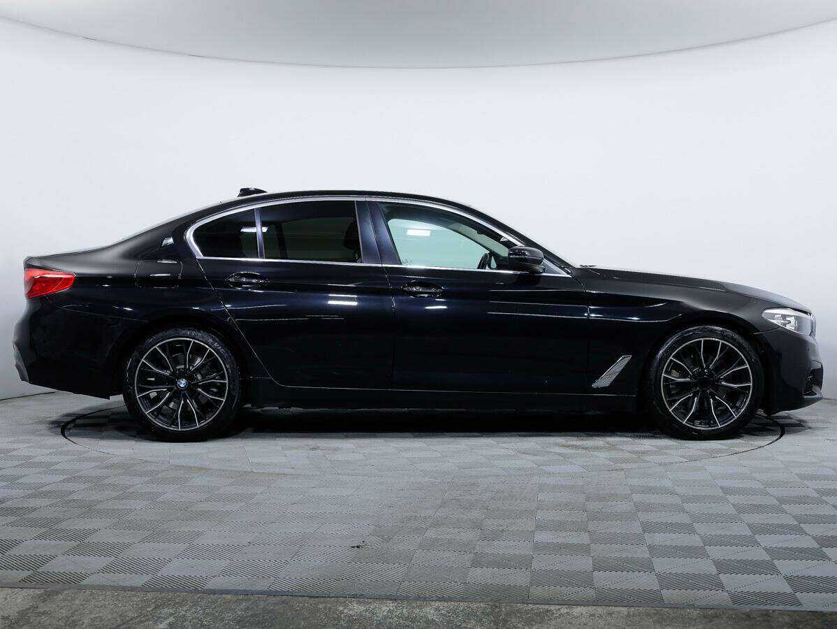 БМВ 5 серии б/у, 2018, Автоматическая. Фото: #2