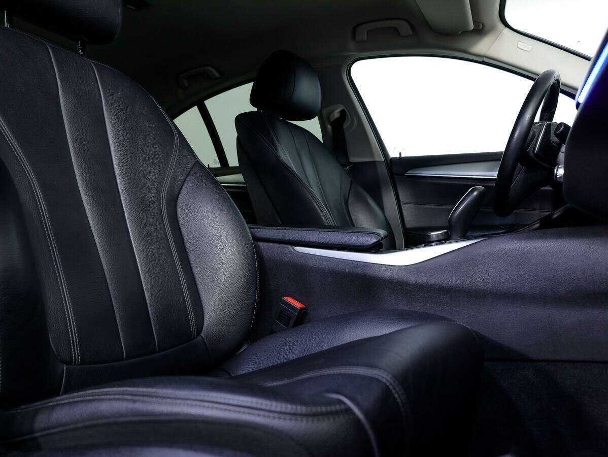 БМВ 5 серии б/у, 2018, Автоматическая. Фото: #11