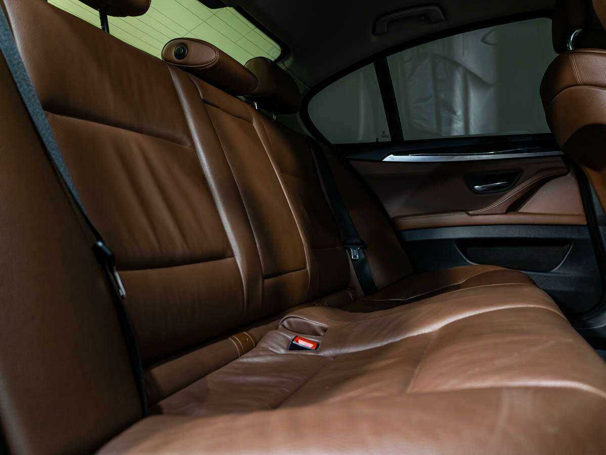 БМВ 5 серии б/у, 2012, Автоматическая. Фото: #11