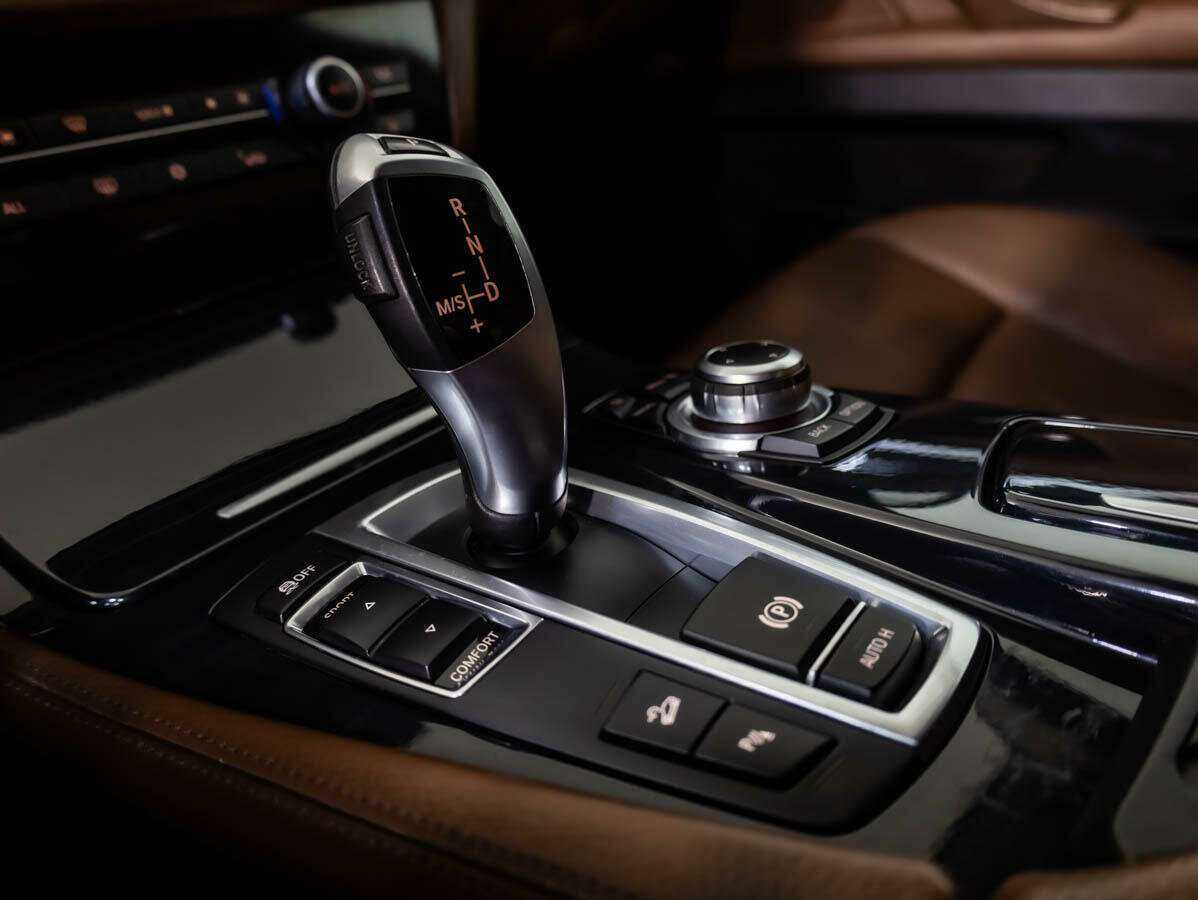 БМВ 5 серии б/у, 2012, Автоматическая. Фото: #13