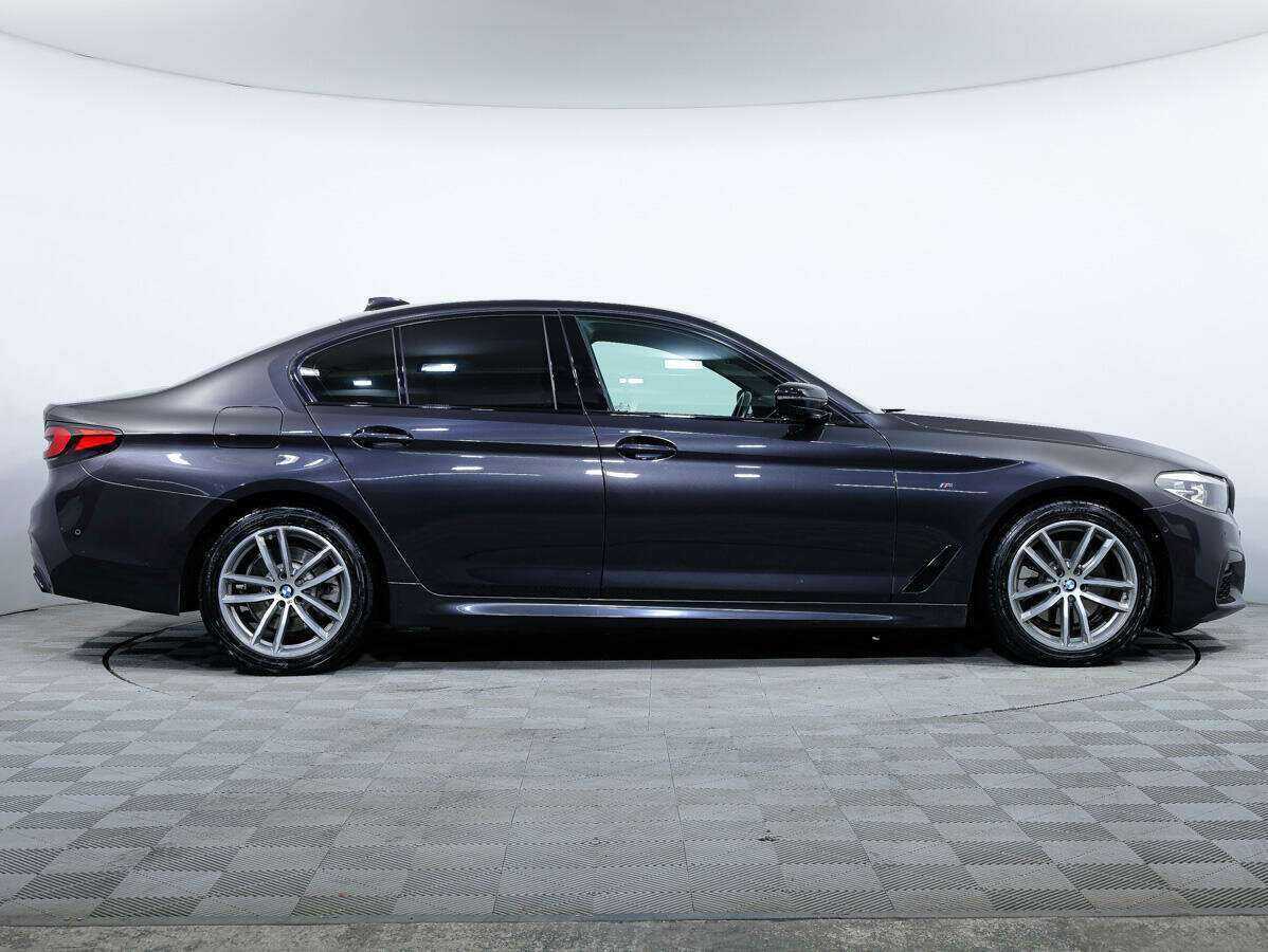 БМВ 5 серии б/у, 2018, Автоматическая. Фото: #2