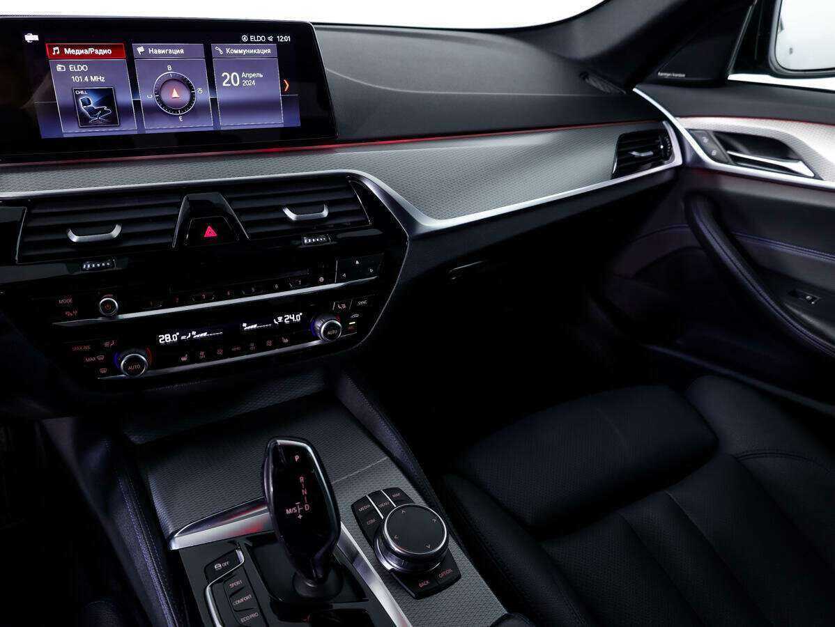 БМВ 5 серии б/у, 2018, Автоматическая. Фото: #11