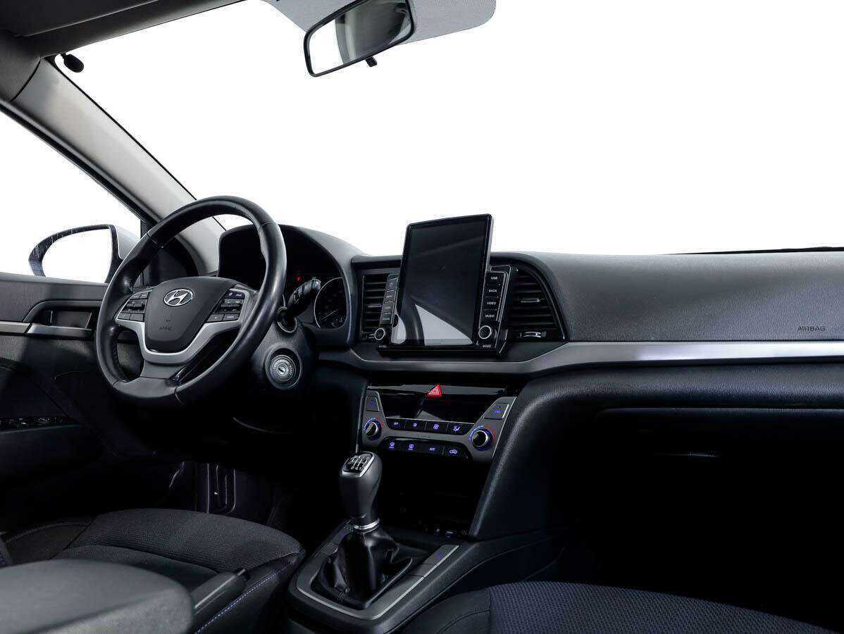 Hyundai Elantra б/у, 2018, Механическая. Фото: #7
