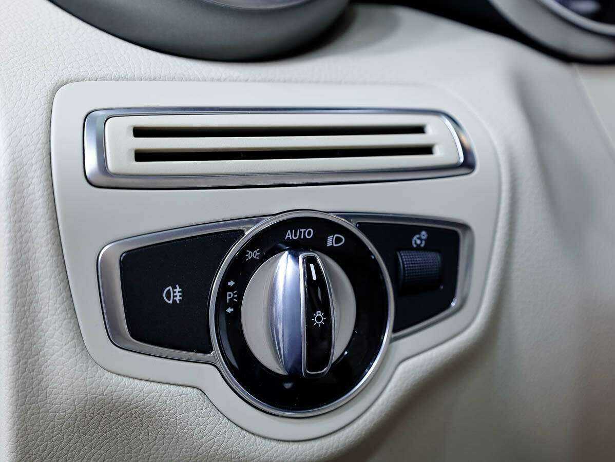 Мерседес-Бенц Ц-Класс б/у, 2015, Автоматическая. Фото: #18