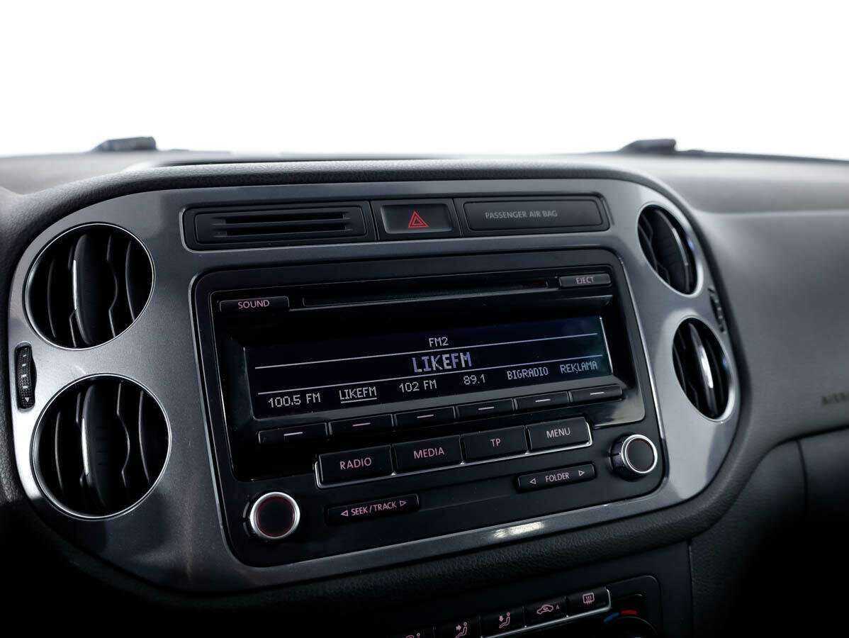 Volkswagen Tiguan б/у, 2012, Механическая. Фото: #13
