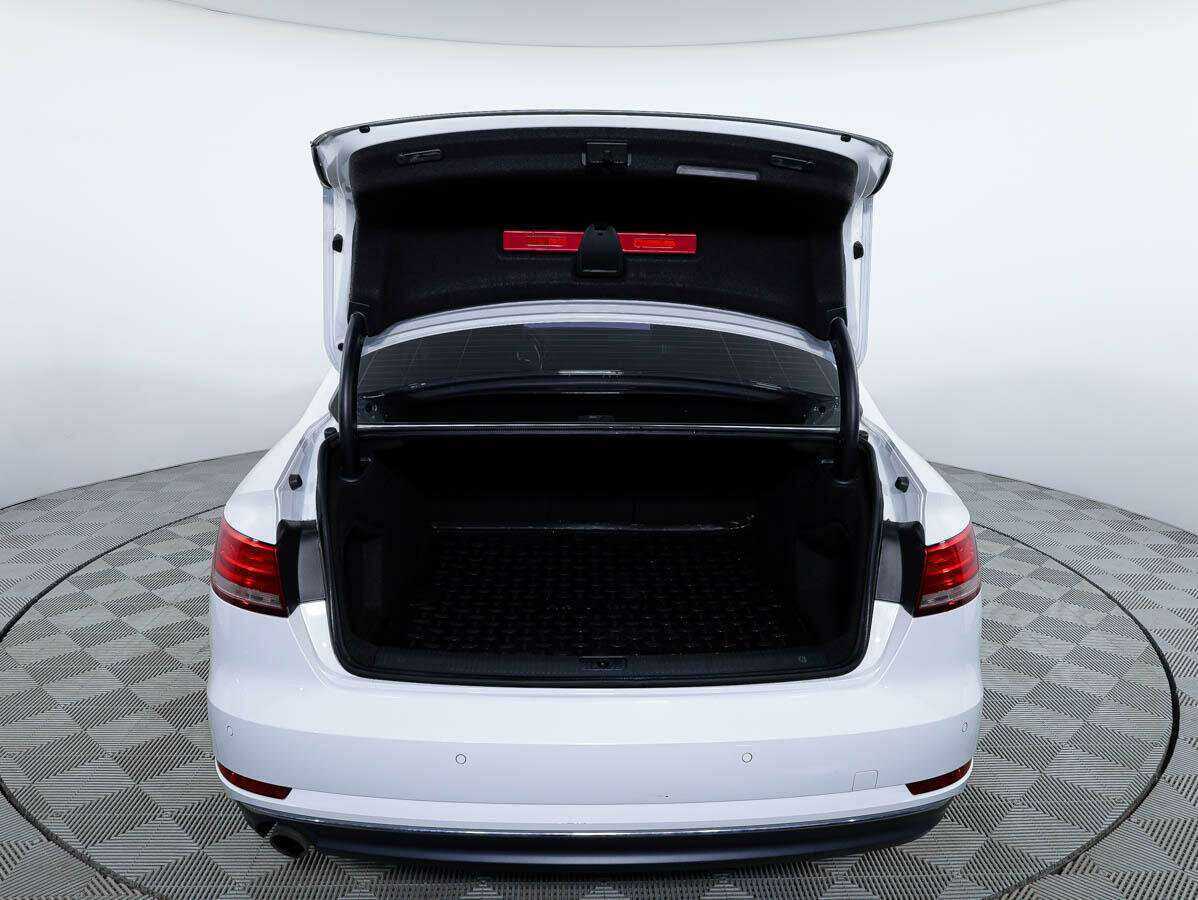 Ауди А4 б/у, 2015, Роботизированная. Фото: #5