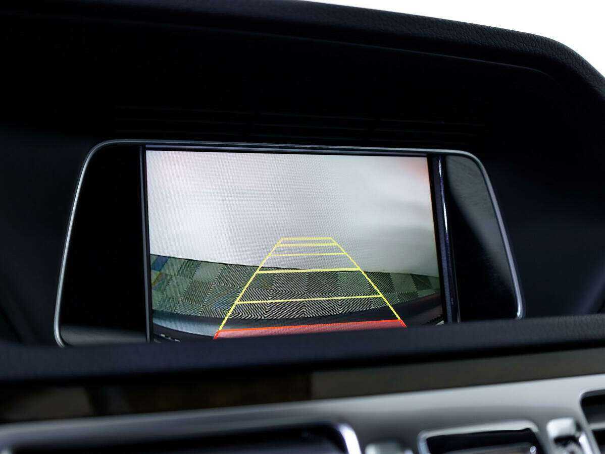 Мерседес-Бенц Е-Класс б/у, 2014, Автоматическая. Фото: #17