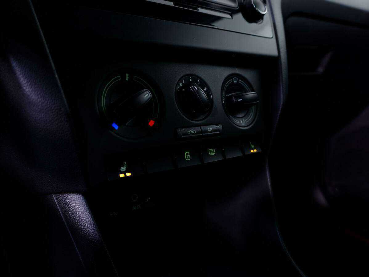 Шкода Рапид б/у, 2015, Роботизированная. Фото: #14