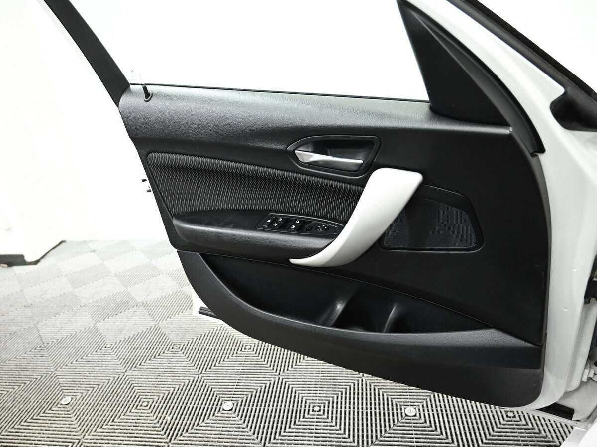 БМВ 1 серии б/у, 2013, Автоматическая. Фото: #8