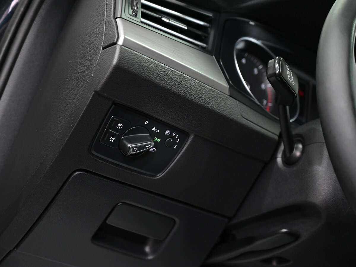 Фольксваген Пассат б/у, 2016, Роботизированная. Фото: #7