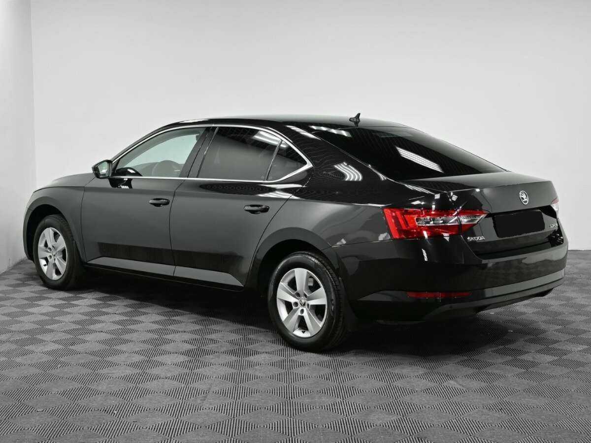 Skoda Superb б/у, 2016, Роботизированная. Фото: #3