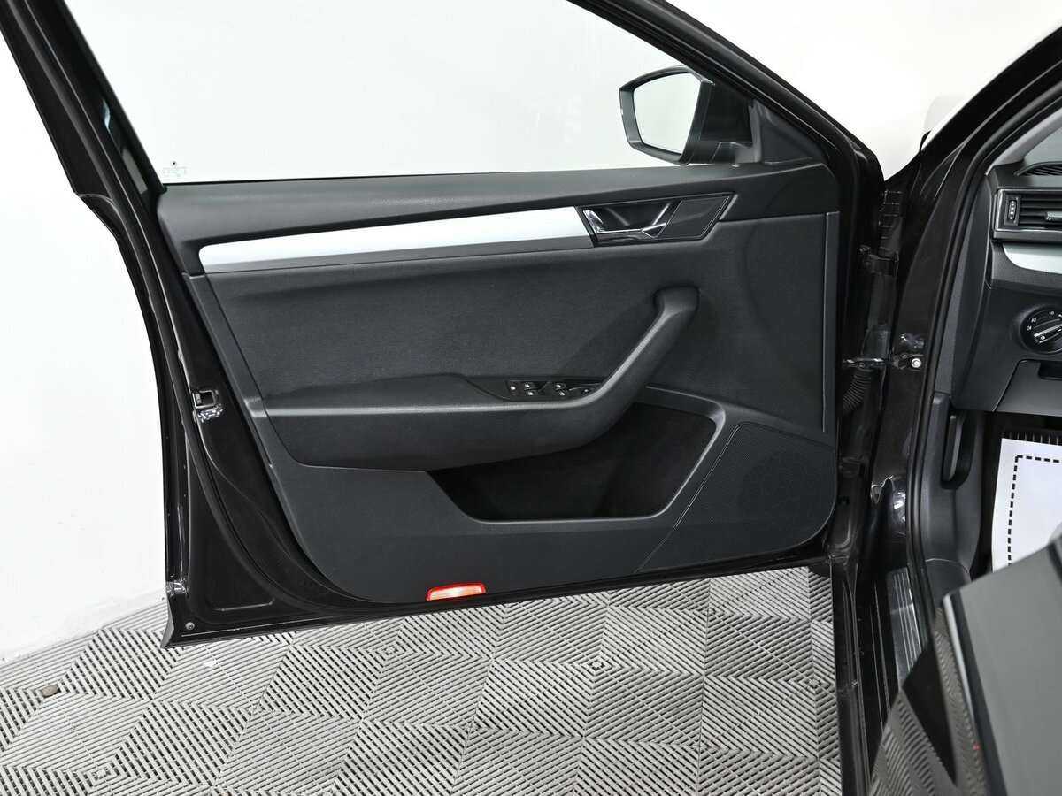 Skoda Superb б/у, 2016, Роботизированная. Фото: #7