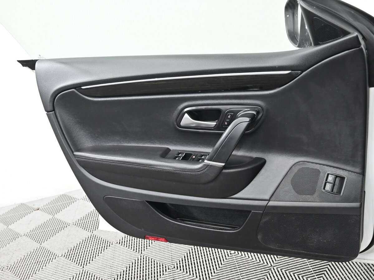 Volkswagen Passat CC б/у, 2012, Роботизированная. Фото: #5