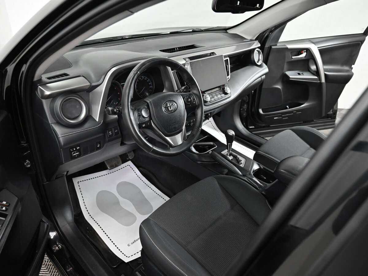 Тойота Рав4 б/у, 2018, Автоматическая. Фото: #7