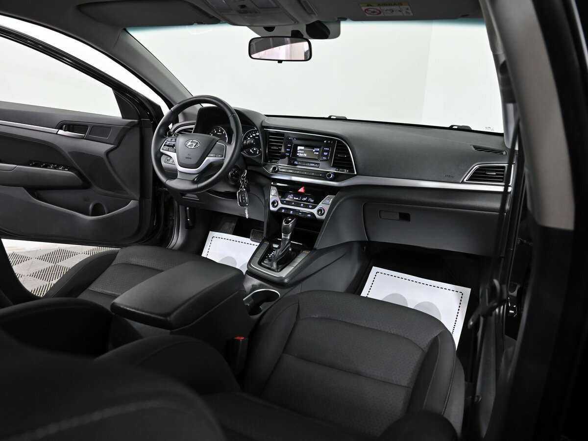 Hyundai Elantra б/у, 2017, Автоматическая. Фото: #4