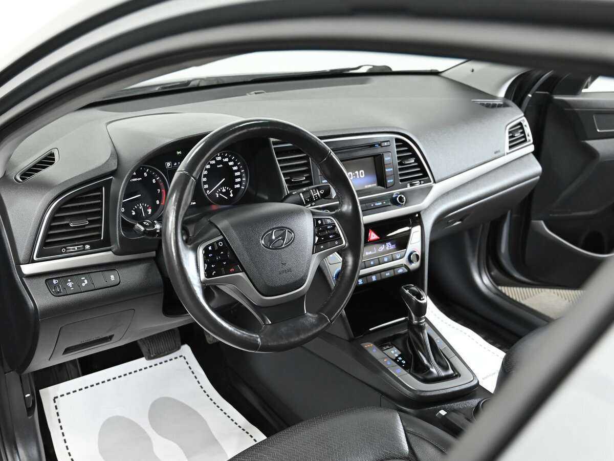 Hyundai Elantra б/у, 2018, Автоматическая. Фото: #7
