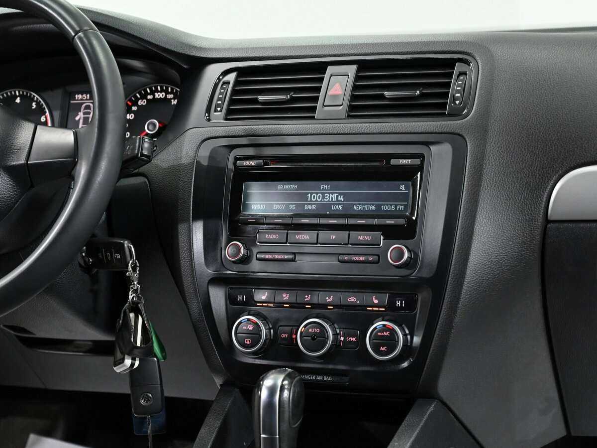 Volkswagen Jetta б/у, 2013, Роботизированная. Фото: #8