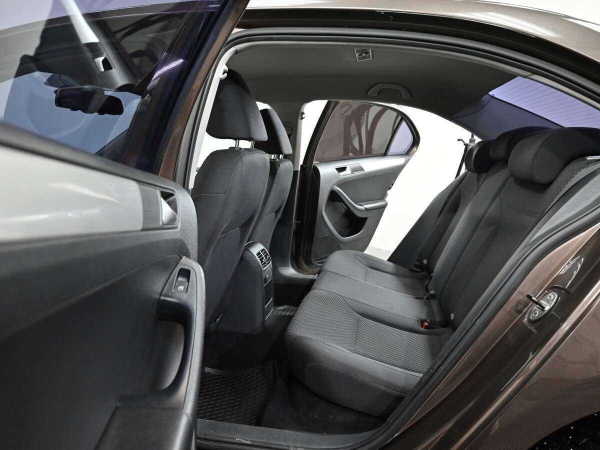 Volkswagen Jetta б/у, 2013, Роботизированная. Фото: #10