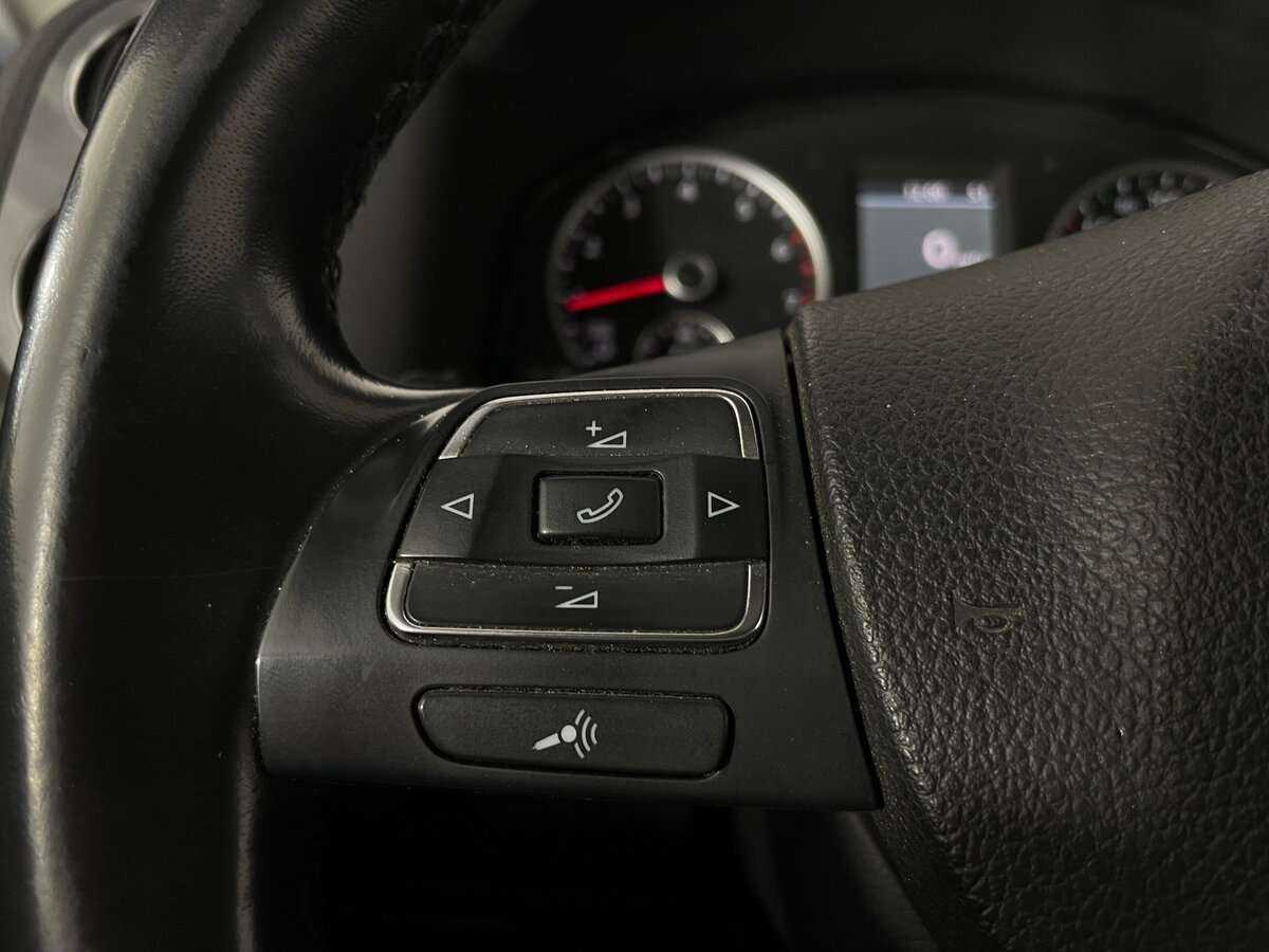 Volkswagen Tiguan б/у, 2013, Автоматическая. Фото: #14