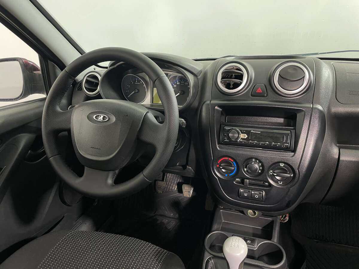 Лада (ВАЗ) Гранта б/у, 2012, Механическая. Фото: #11