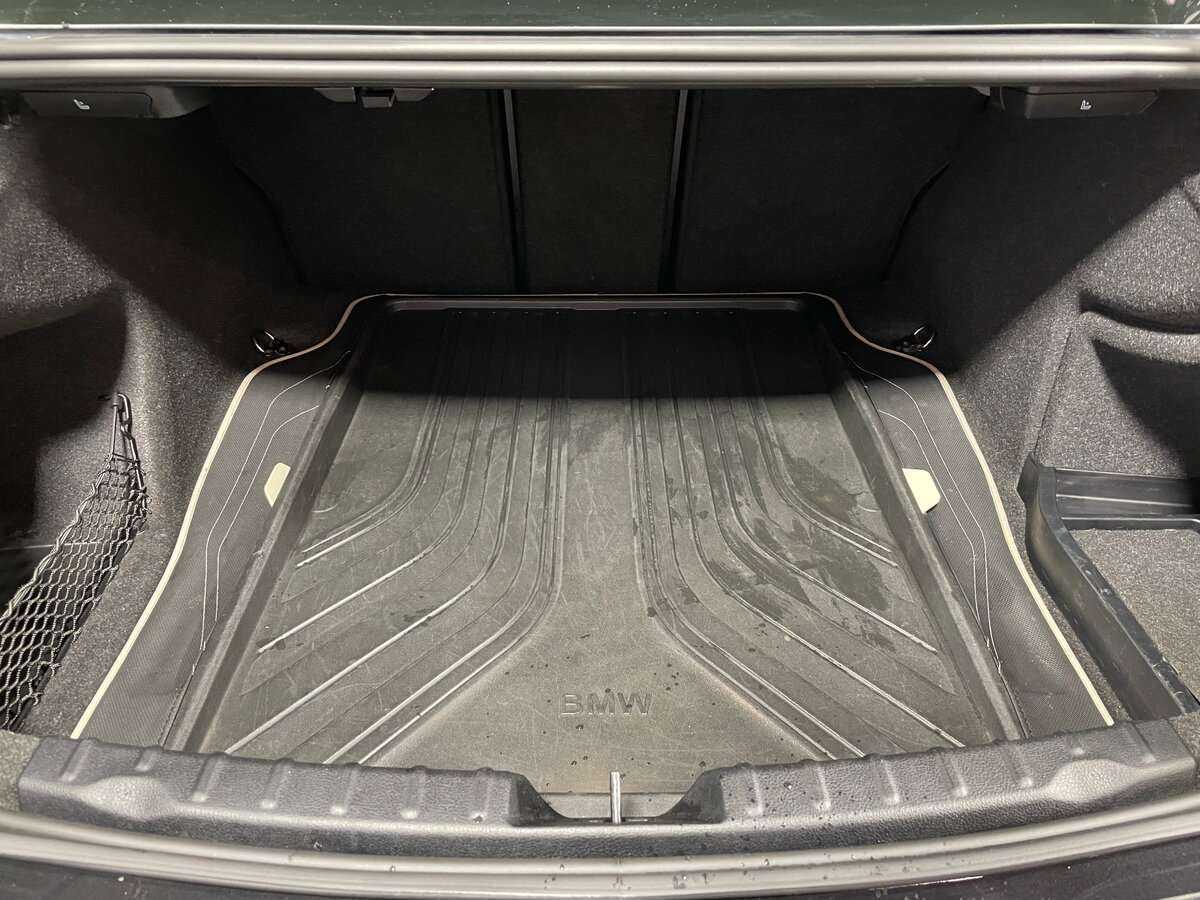 БМВ 3 серии б/у, 2016, Автоматическая. Фото: #9