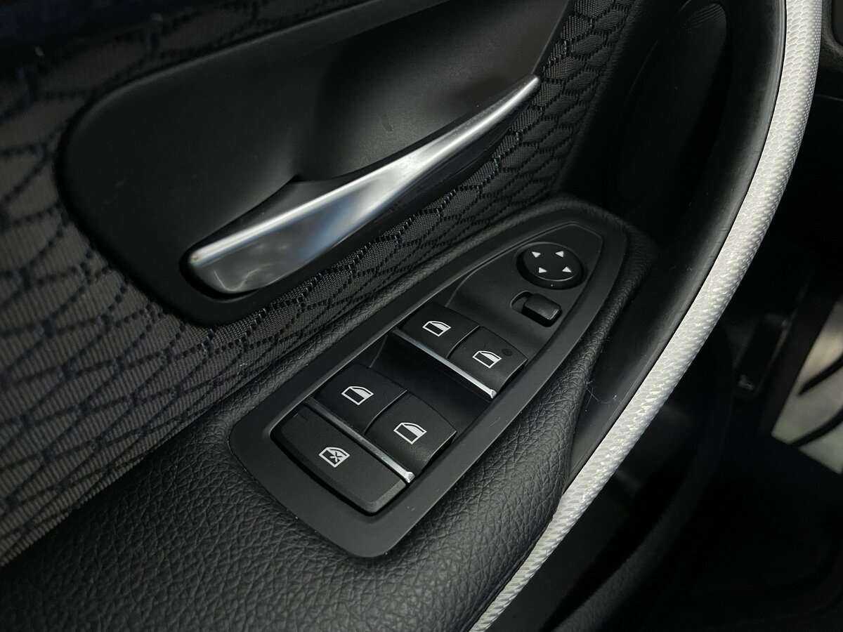 БМВ 3 серии б/у, 2016, Автоматическая. Фото: #21