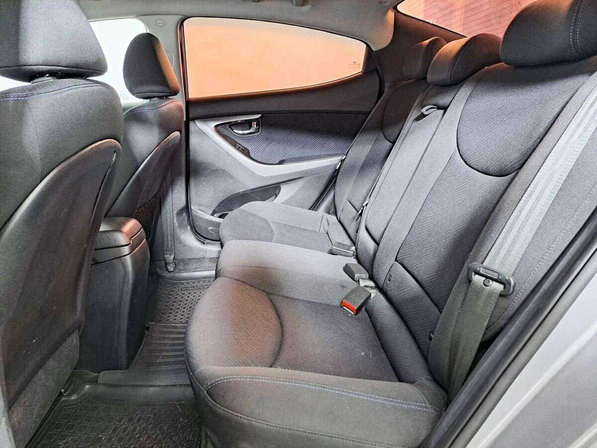 Hyundai Elantra б/у, 2013, Автоматическая. Фото: #9