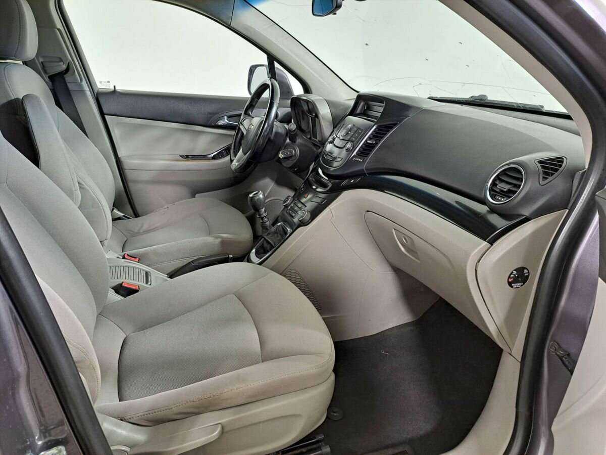 Шевроле Орландо б/у, 2013, Механическая. Фото: #8