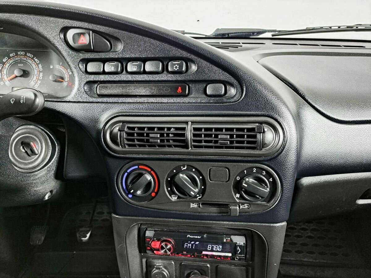 Lada (ВАЗ) Niva б/у, 2020, Механическая. Фото: #11