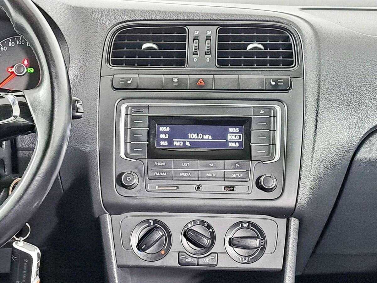 Фольксваген Поло б/у, 2016, Автоматическая. Фото: #12