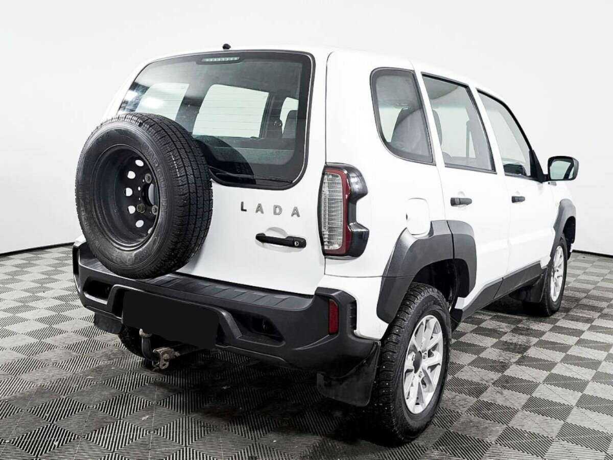 Lada (ВАЗ) Niva б/у, 2021, Механическая. Фото: #4
